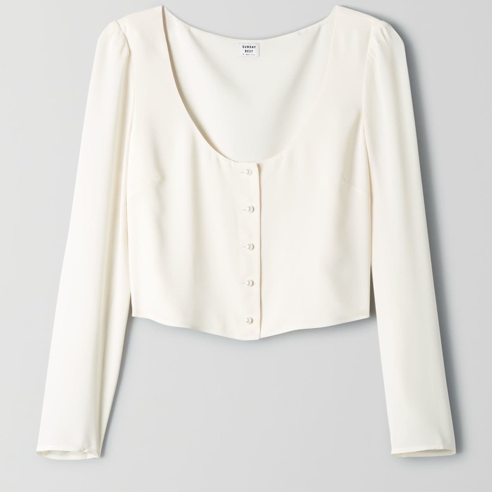NWT Aritzia Sunday Best Kissy Blouse - mark